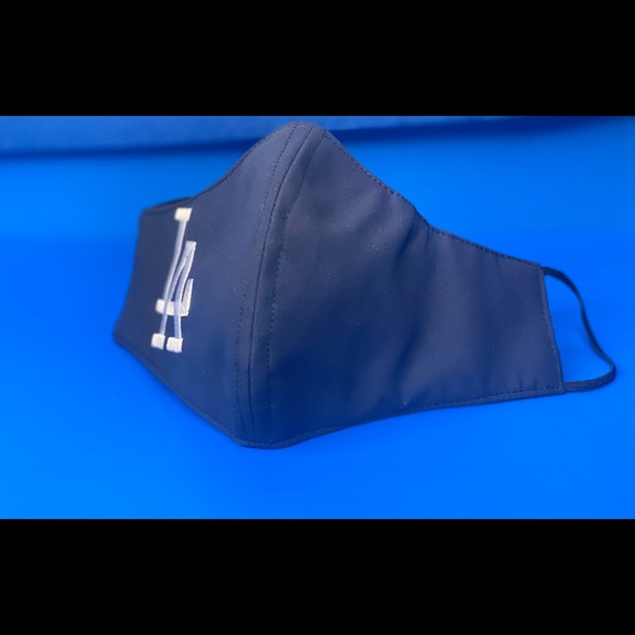 Face mask - Picture 2 of 3